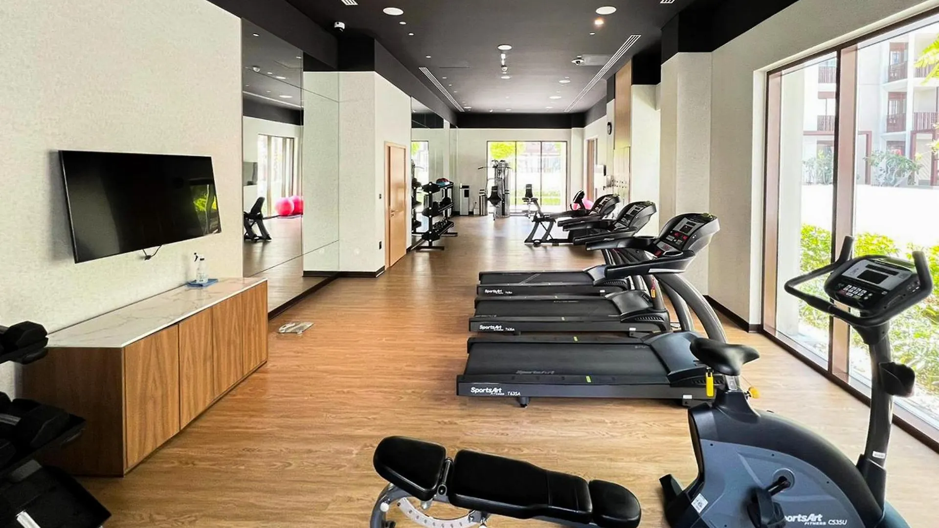 Elegant At Creek Beach 1 Bhk Dubai Daire